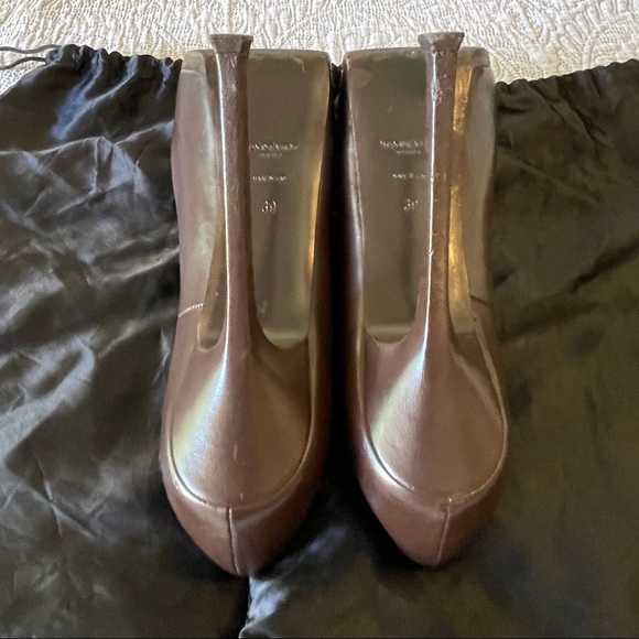 YSL Tribtoo Leather Platform Pumps - Picture 7 of 14